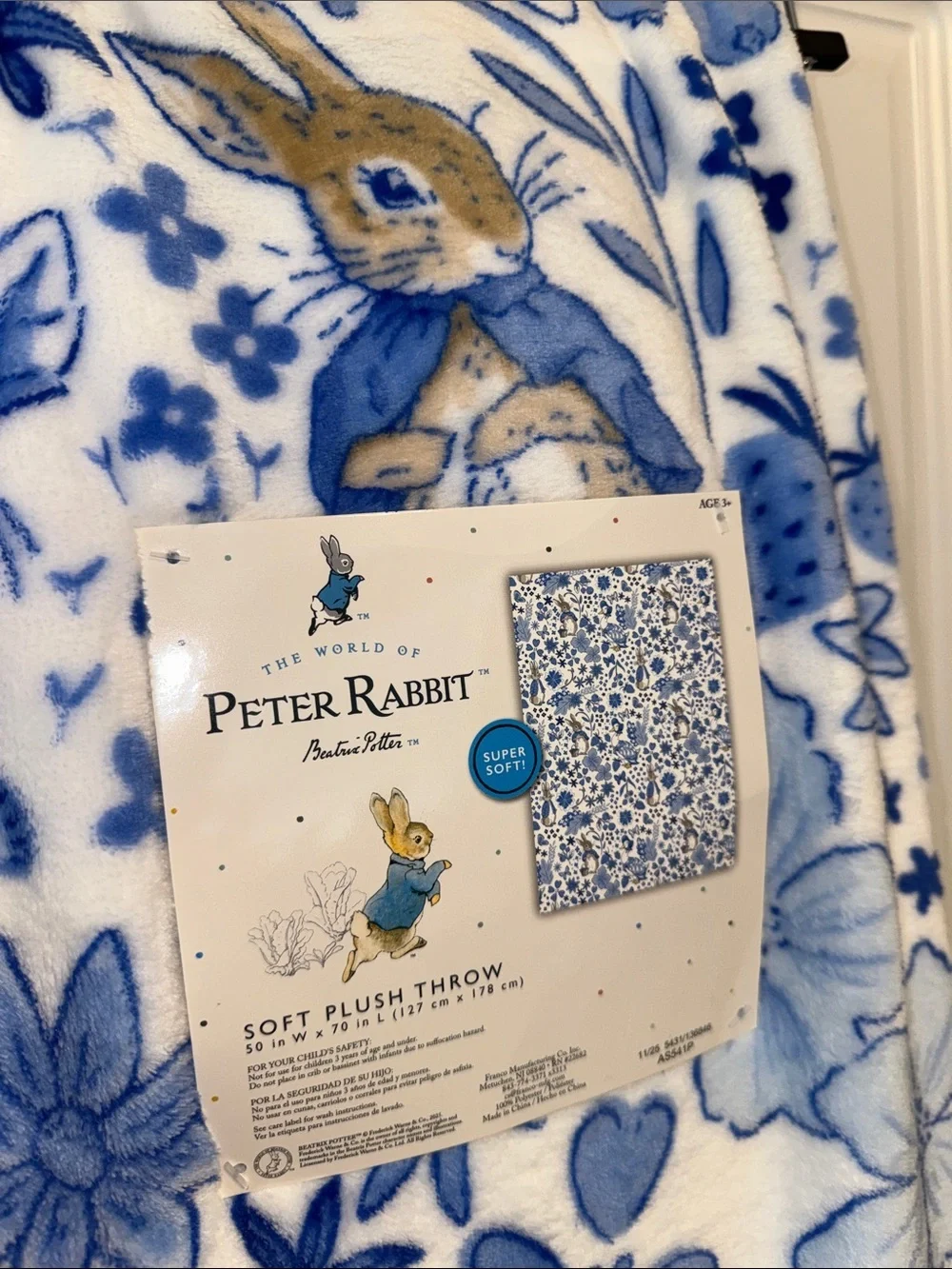 Peter Rabbit Soft Plush Throw